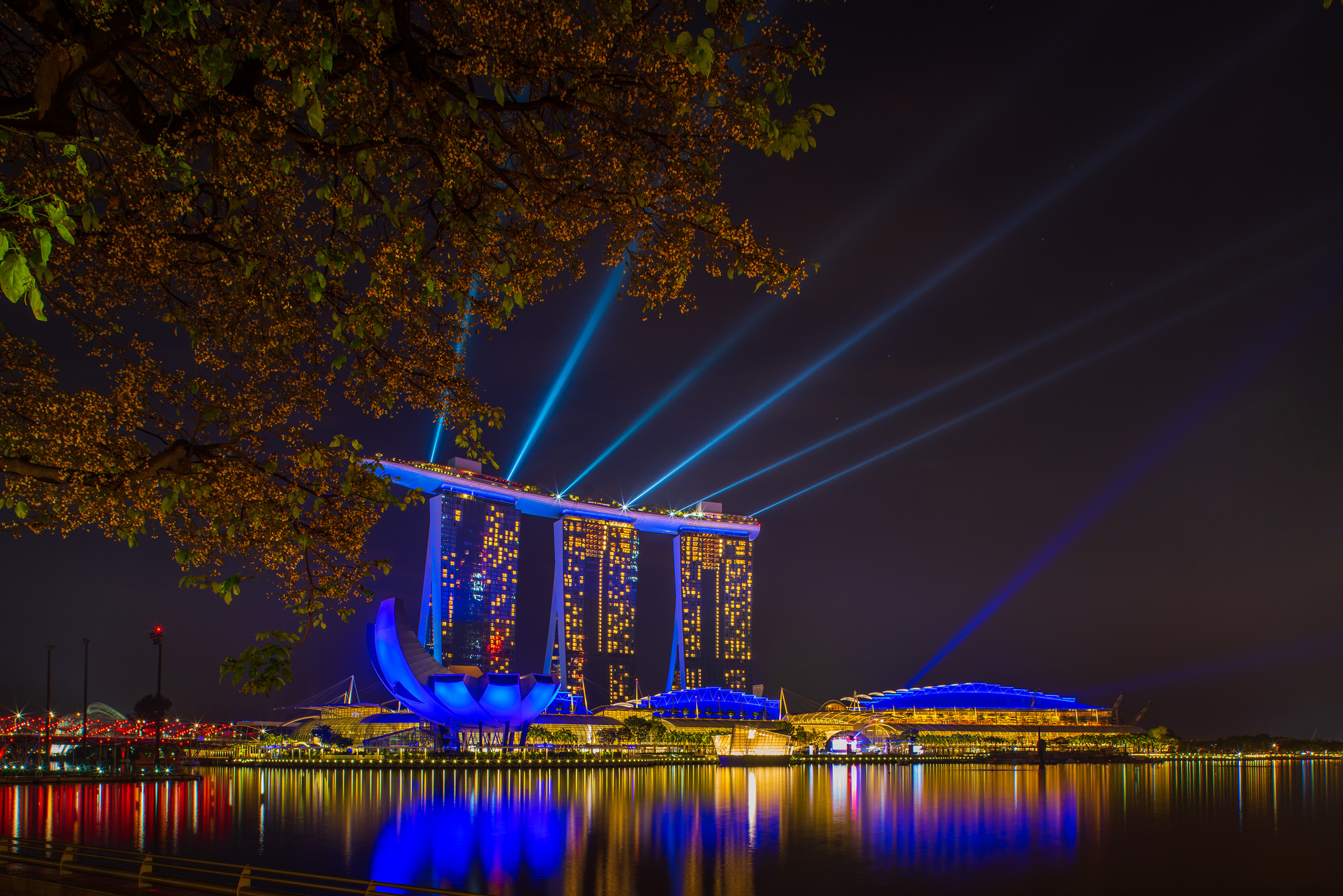 Spectra Light and Water Show Marina Bay Sand Casino Hotel Downtown Singapore